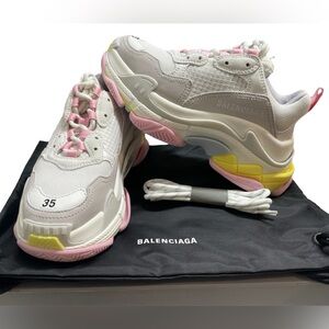 Balenciaga Triple‎ S Women’s Sneakers Size 35 EU